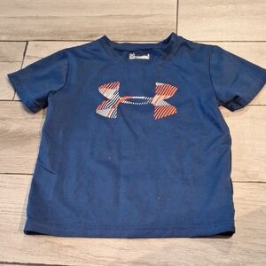 💐Under Armour Kids Navy and Red Logo Tee💘